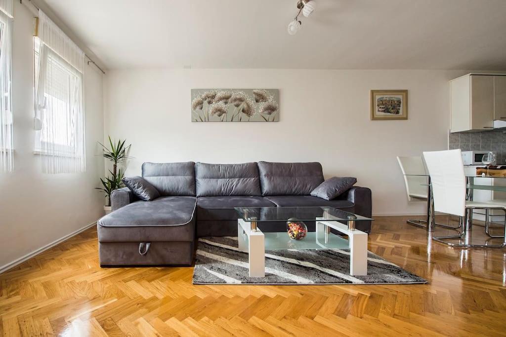 Apartment Jully Podstrana Eksteriør bilde